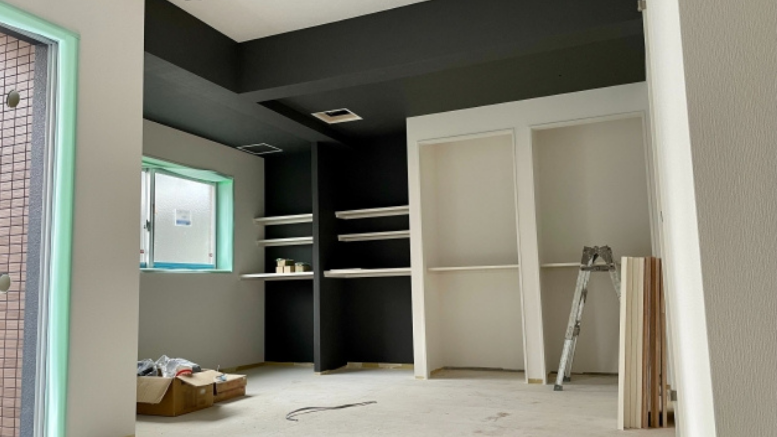 経験は全く必要ありません！前職が飲食業や運転手だった先輩も活躍しています！もちろん同業の経験のある方は経験を活かせます！リフォームの内装や電気・水道・設備・塗装など、幅広い工程に携わることができます。