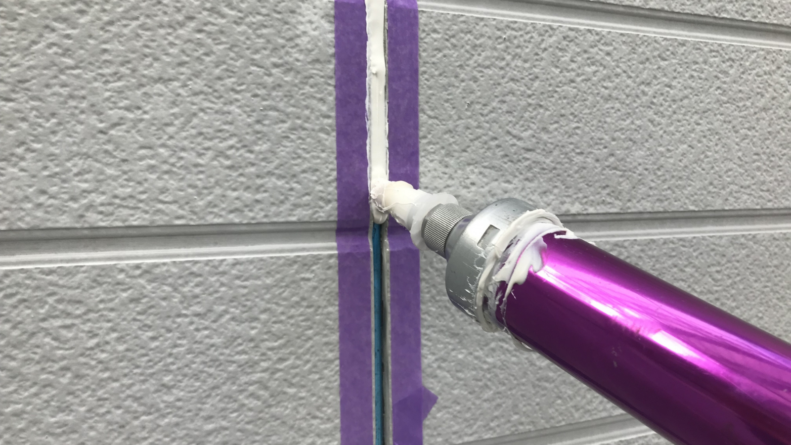 防水工事スタッフ募集中【経験者優遇】「その防水スキル、今の給料に見合っていますか？」経験者だからこそ、稼げる・任される現場があります。