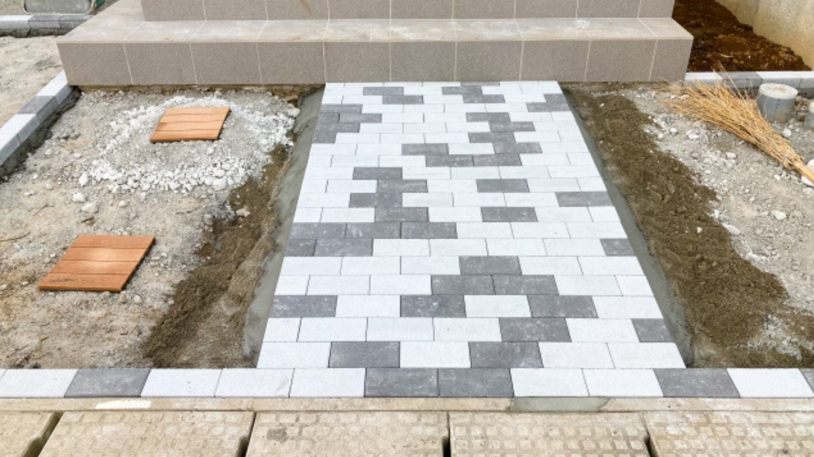 まずは先輩スタッフの補助作業からお任せ！あなたのスキルや経験に合わせて、できることから教えますので少しずつ慣れていき...